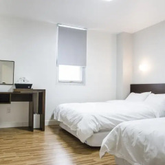 Отель Ekonomy Guesthouse Haeundae 3* Стандартный номер с различными типами кроватей фото 8
