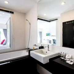 Отель The Chic Condo ванная