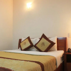 Giang Son 2 Hotel 2* Стандартный номер с двуспальной кроватью фото 6