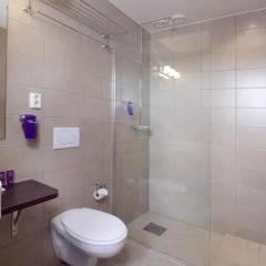 Отель First Hotel Hendersons City Норвегия, Гаугесунн - отзывы, цены и фото номеров - забронировать отель First Hotel Hendersons City онлайн ванная