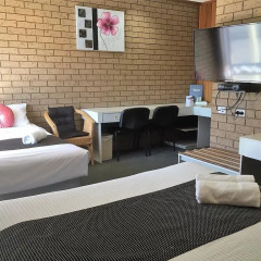 Отель Country Home Motor Inn комната для гостей фото 2