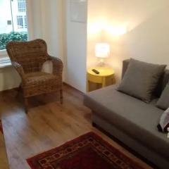 Апартаменты Romantic Garden Art Studio near Andrassy Avenue Будапешт комната для гостей фото 2