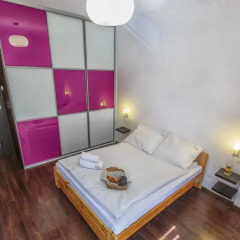 Отель Apartamenty Aparts Улучшенные апартаменты с различными типами кроватей