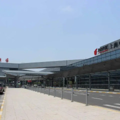Shanghai Hongqiao Airport Hotel парковка