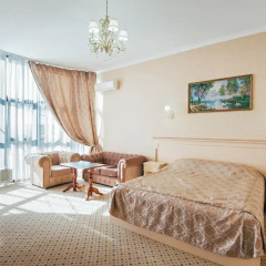 Гостиница Resident 4* Улучшенный номер с различными типами кроватей фото 3