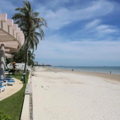 Отель Hua Hin Loft пляж