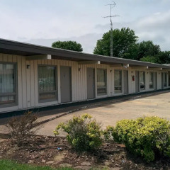 Отель Budget Host Stone's Motel парковка