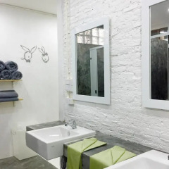 Rabbitat Hostel Кровать в общем номере
