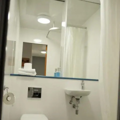 Отель easyHotel Old Street Barbican 3* Стандартный номер с различными типами кроватей фото 4
