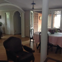 Отель Tsisana Guest House питание