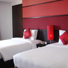 Sunbeam Hotel Pattaya 4* Улучшенный номер с двуспальной кроватью фото 3