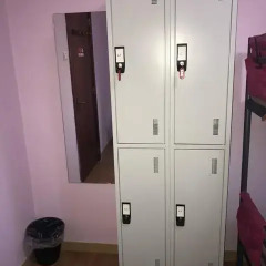 Marques Gardens Hostel Лиссабон сейф в номере