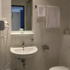 AllYouNeed Hotel Vienna 4 3* Стандартный номер с двуспальной кроватью фото 10