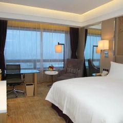 Shanghai Hongqiao Airport Hotel 4* Представительский номер с различными типами кроватей фото 2