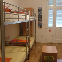 Hostel Split Backpackers Кровать в общем номере с двухъярусной кроватью фото 15
