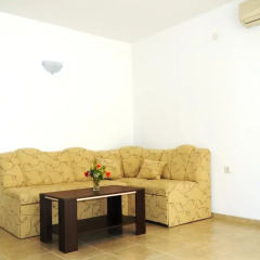 Апартаменты Natalia Apartment in Vista Del Mar 2 Свети Влас комната для гостей фото 4