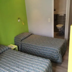 Отель H33 hôtel 2* Номер категории Эконом с различными типами кроватей фото 2