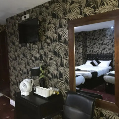 Essex Inn Hotel 2* Стандартный номер с различными типами кроватей (общая ванная комната)