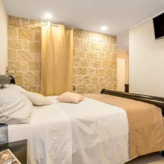 Отель Palace Queen Mary Luxury Rooms 4* Улучшенная студия с разными типами кроватей фото 6