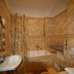 Отель Apartmany U Thermalu Чехия, Карловы Вары - отзывы, цены и фото номеров - забронировать отель Apartmany U Thermalu онлайн ванная