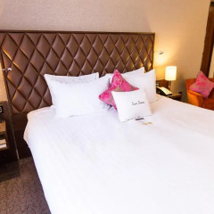 Отель Doubletree by Hilton London Marble Arch 4* Семейный номер с двуспальной кроватью фото 2