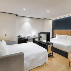 Отель H10 Puerta de Alcalá 4* Стандартный номер с двуспальной кроватью фото 11