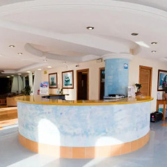 Отель Apartamentos Lux Mar Испания, Ивиса - отзывы, цены и фото номеров - забронировать отель Apartamentos Lux Mar онлайн интерьер отеля