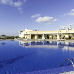 Отель HYB Sea Club Испания, Кала-эн-Бланес - отзывы, цены и фото номеров - забронировать отель HYB Sea Club онлайн бассейн фото 2
