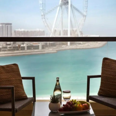 Отель Amwaj Rotana - Jumeirah Beach Residence 5* Стандартный номер с различными типами кроватей фото 4