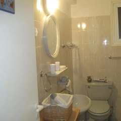 Отель Polyxenia Isaak Annex Apartment Кипр, Протарас - отзывы, цены и фото номеров - забронировать отель Polyxenia Isaak Annex Apartment онлайн ванная