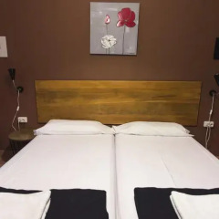 Отель Break N Bed Стандартный номер фото 10
