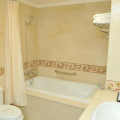 Grand Hotel Saigon 5* Номер Делюкс с различными типами кроватей фото 5