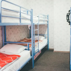 Хостел "Крыша" Кровать в женском общем номере с двухъярусными кроватями фото 20