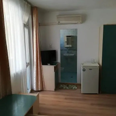 Отель Guest House Dani Номер Комфорт с разными типами кроватей фото 3