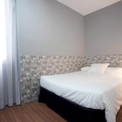 Отель Hostal Nitzs Bcn Стандартный номер фото 3