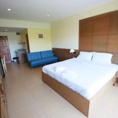 Отель The Icon Place at Nurn Plub Wan 3* Номер Делюкс с различными типами кроватей фото 5
