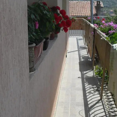 Отель Vlad - Tanya Guest House балкон