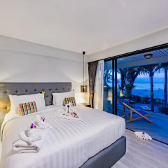 Отель Thai Kamala Beach Front Улучшенный номер двуспальная кровать фото 40