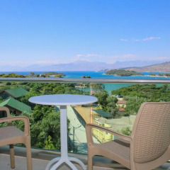 Hotel Luxury 4* Люкс повышенной комфортности с различными типами кроватей