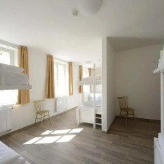 Отель Equity Point Prague Кровать в общем номере с двухъярусной кроватью фото 10
