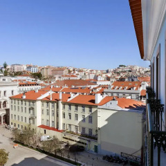 Апартаменты Hello Lisbon Rossio Collection Apartments Улучшенная студия с различными типами кроватей фото 2