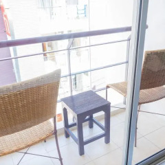 Отель Patong Moon Inn Guesthouse 3* Стандартный семейный номер разные типы кроватей фото 6