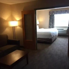 Отель Days Inn & Suites by Wyndham Brooks 2* Люкс повышенной комфортности с различными типами кроватей фото 3