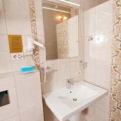 Гостиница Для Вас 4* Семейный люкс с двуспальной кроватью фото 26