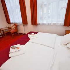 Отель Broadway City Guesthouse 2* Стандартный номер с различными типами кроватей фото 9
