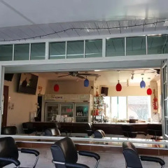 Отель East Shore Pattaya Resort гостиничный бар