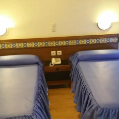Отель Hostal Felipe V Стандартный номер с 2 отдельными кроватями фото 12