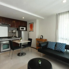 Отель Silom Lofts 3* Апартаменты с двуспальной кроватью