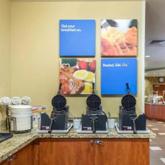 Отель Comfort Inn & Suites near Universal Orlando Resort питание фото 3