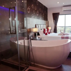 Отель 101 Holiday Suites На Чом Тхиан спа